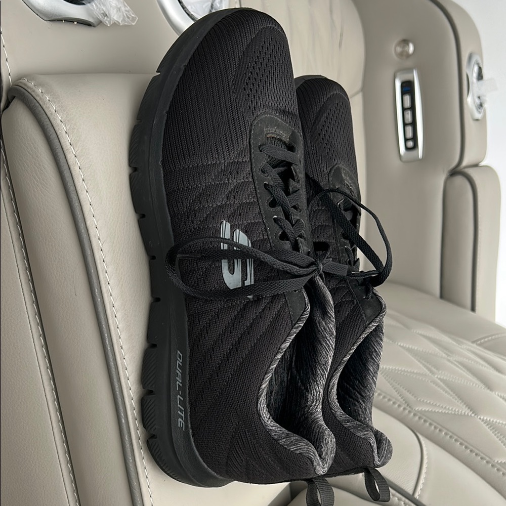 Skechers Men's Black Athletic Shoes